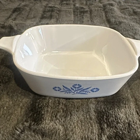 CorningWare set of 2 vintage White and Blue Square Baking Dishes 1 3/4 cup size - Picture 5 of 12